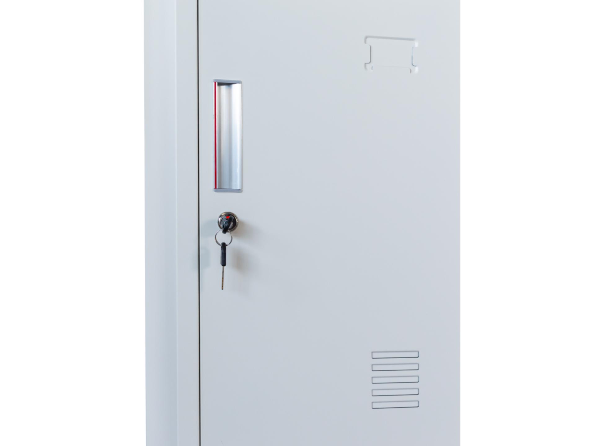 alloy handle on white locker